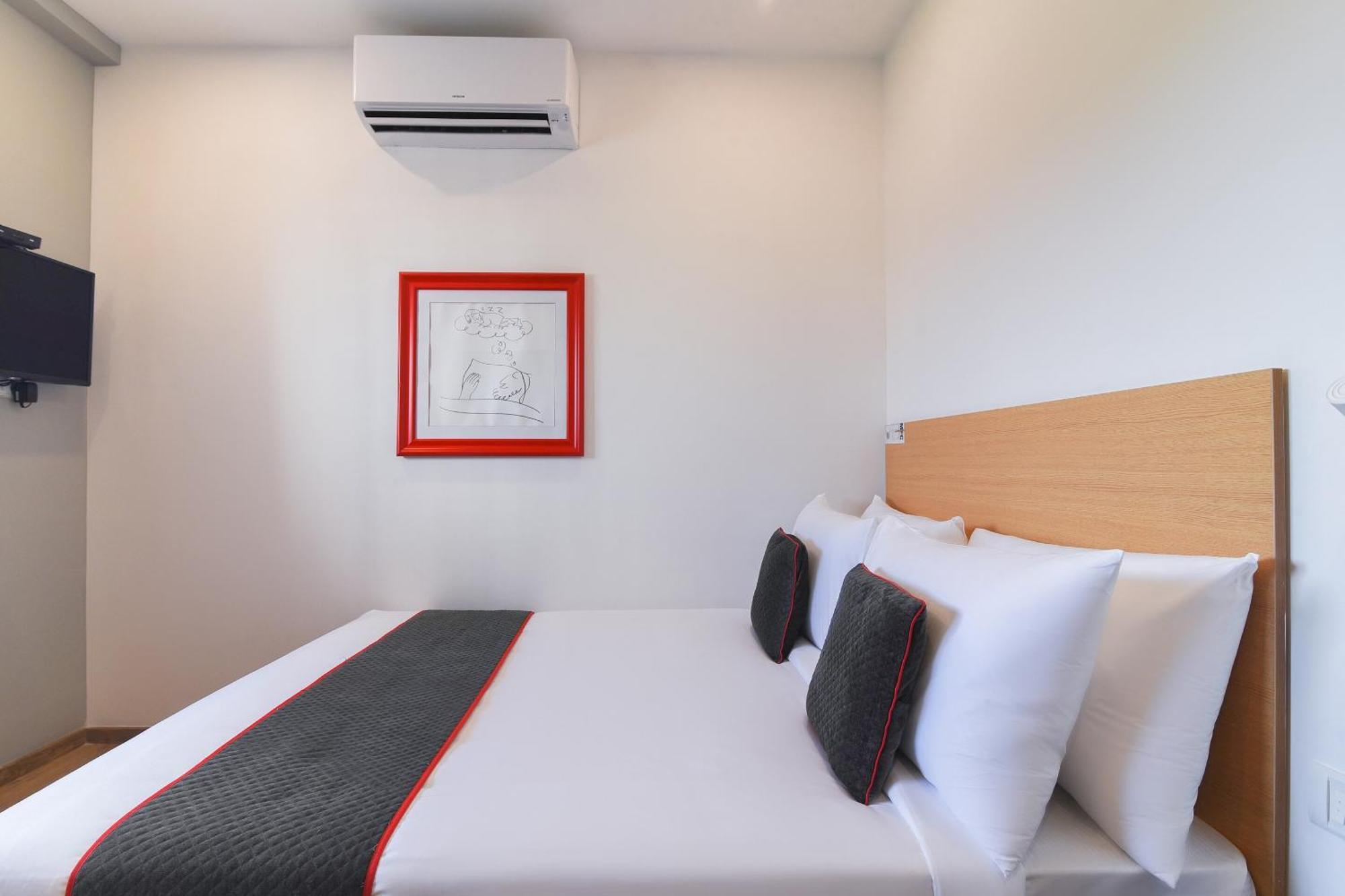 Super Townhouse Spruce Hotels Bellandur Бангалор Екстериор снимка