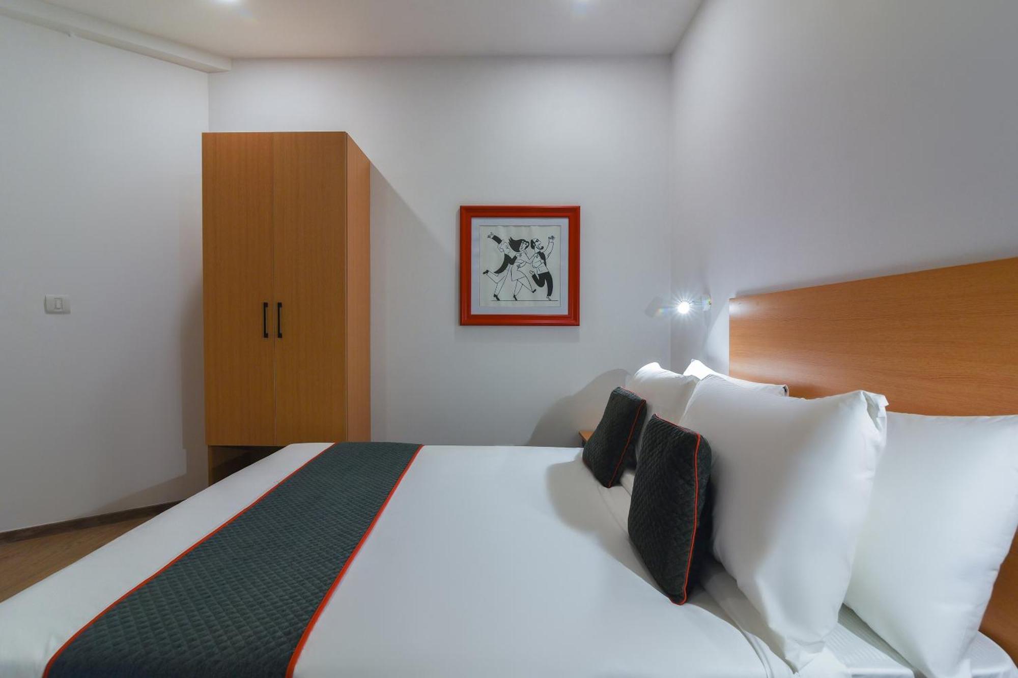 Super Townhouse Spruce Hotels Bellandur Бангалор Екстериор снимка